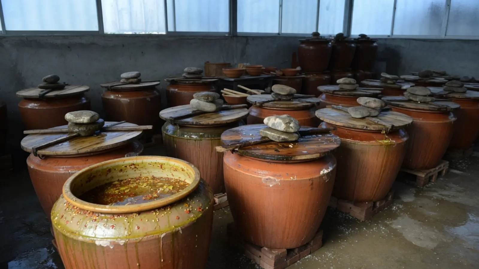酱菜缸与卤面、压石